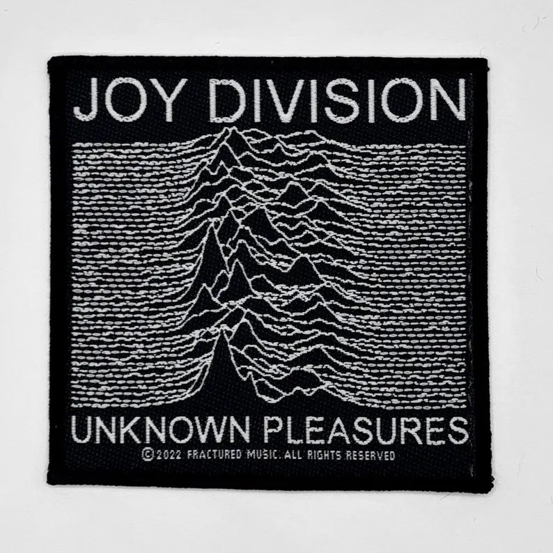 Joy Division Aufnäher – Unknown Pleasures – 10 x 10 cm – Gewebter Patch – Post-Punk Klassiker