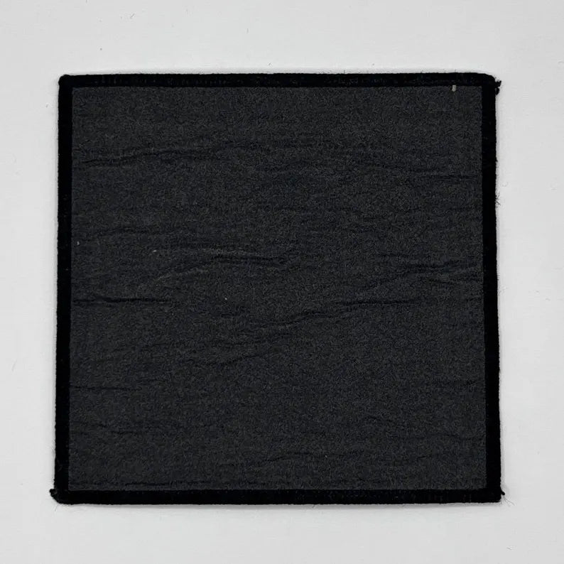 Korn Aufnäher – Debütalbum Motiv – 10 x 9,8 cm – Gewebter Patch – Nu Metal - Y2K