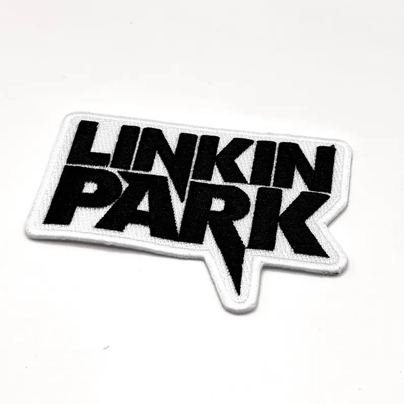 Linkin Park Aufnäher – Schwarzes Logo auf Weiß (9,5 × 7 cm) zum Aufbügeln