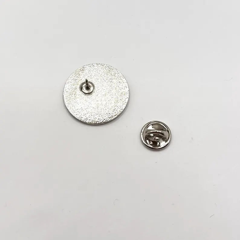 Anti-Kommunismus Pin – 2×2 cm Metall Anstecker – Political Badge, Anti-Soviet, No Communism Symbol