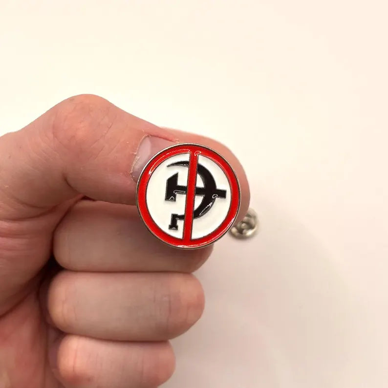 Anti-Kommunismus Pin – 2×2 cm Metall Anstecker – Political Badge, Anti-Soviet, No Communism Symbol