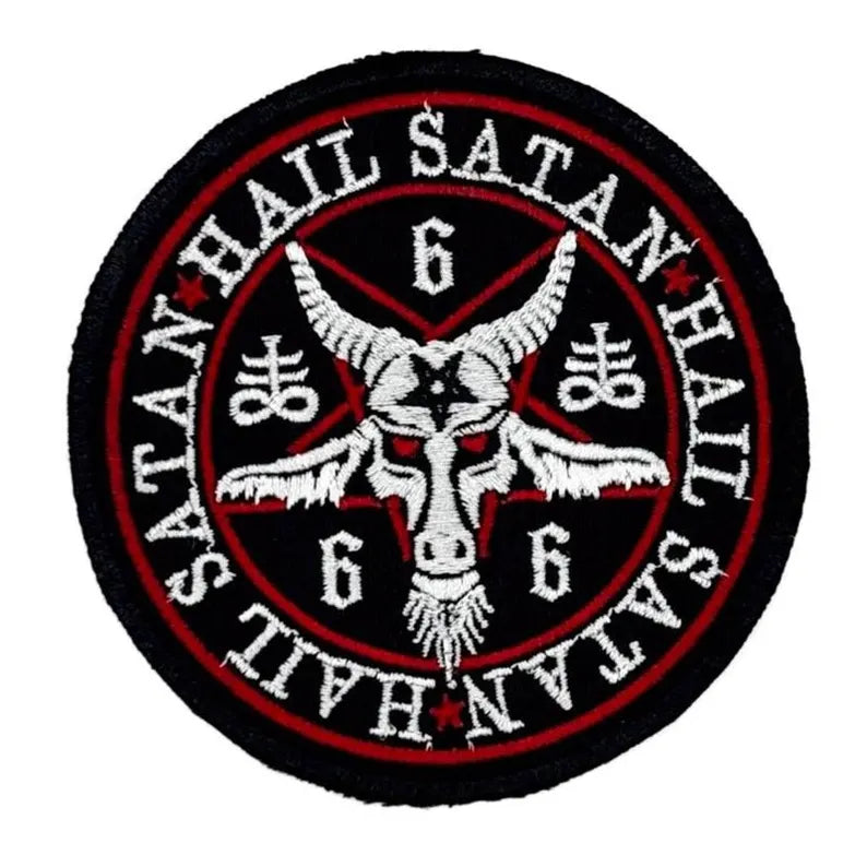Hail Satan Aufnäher – 9 x 9 cm – Baphomet Totenkopf Patch – Okkult Satan Gothic Metal Stickerei zum Aufnähen