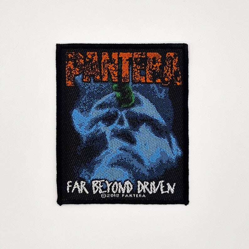 Pantera Aufnäher – Offiziell Lizenziert – Far Beyond Driven – Gewebter Patch – Overlock-Rand – Sew-On 10,5 x 8,5 cm