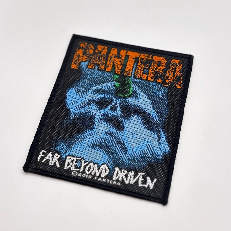 Pantera Aufnäher – Offiziell Lizenziert – Far Beyond Driven – Gewebter Patch – Overlock-Rand – Sew-On 10,5 x 8,5 cm