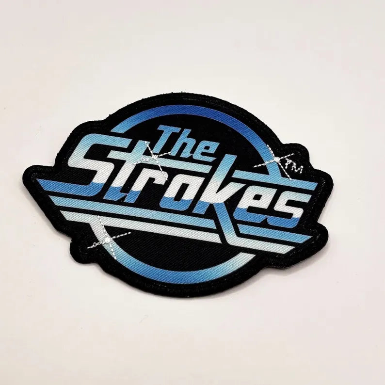 The Strokes Aufnäher – Offiziell Lizenziert – OG Magna Patch – Indie Rock Band – Bügelbarer Print-Patch – 10 x 7 cm