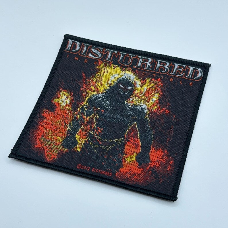 Disturbed Aufnäher INDESTRUCTIBLE Patch 9,5 x 9,5 cm - Nu Metal Band Merch Gewebt - Kutte Jacke Rucksack Deko The Guy Motiv