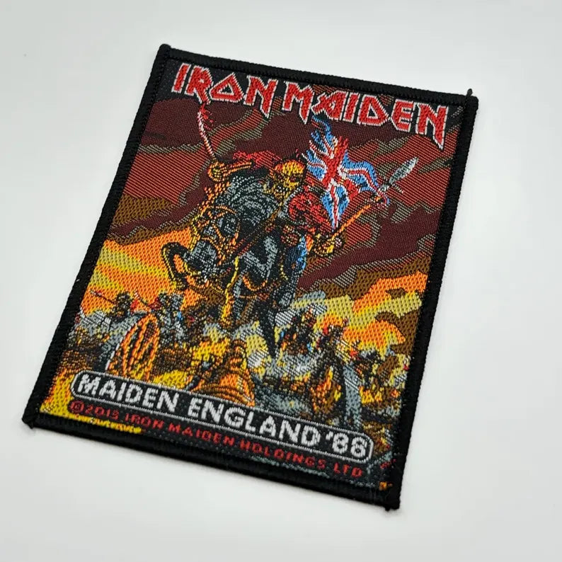 Iron Maiden Aufnäher MAIDEN ENGLAND Patch 10 x 7,5 cm - Heavy Metal Band Merch Gewebt - Kutte Jacke Rucksack Deko Eddie Motiv