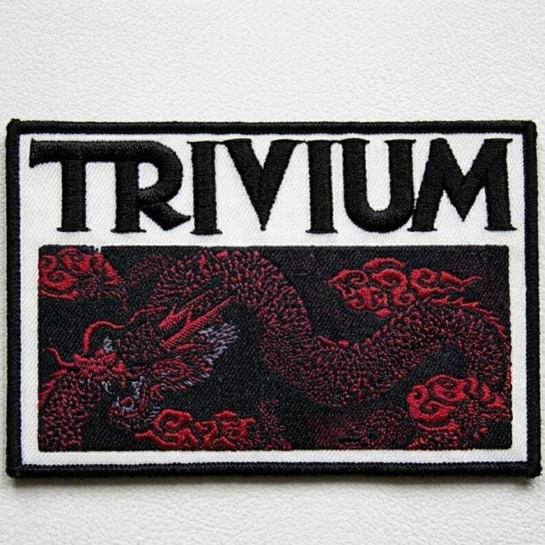 Trivium Aufnäher DEADMEN DRAGONS Patch 9,5 x 7 cm - Metalcore Band Merch Gedruckt - Kutte Jacke Bügelbild Aufbügler Drache