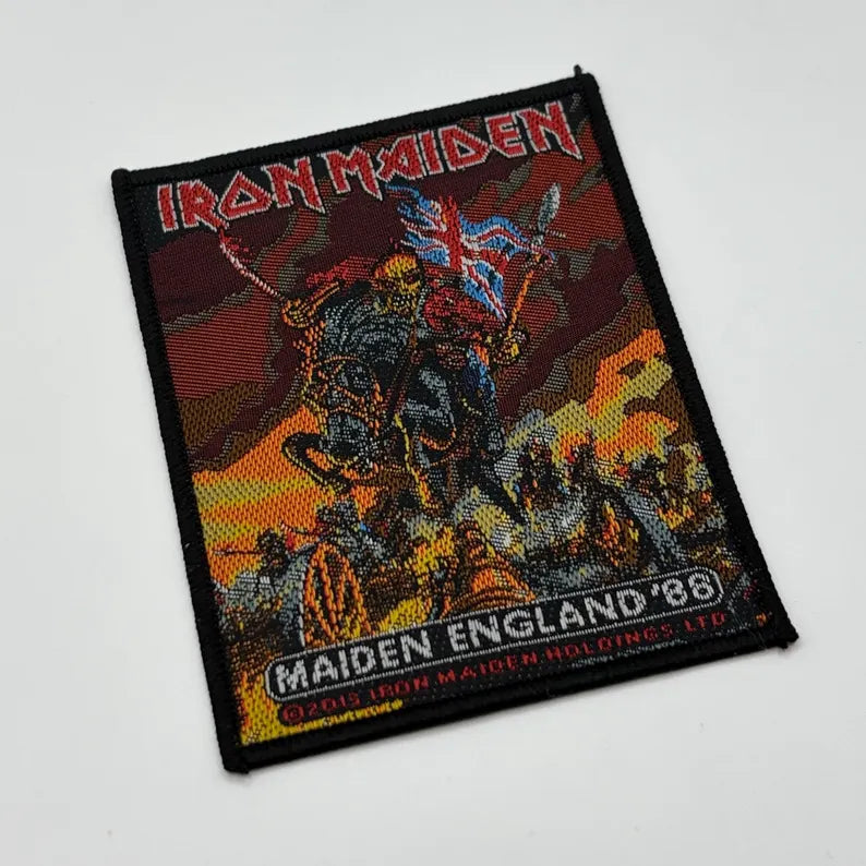 Iron Maiden Aufnäher MAIDEN ENGLAND Patch 10 x 7,5 cm - Heavy Metal Band Merch Gewebt - Kutte Jacke Rucksack Deko Eddie Motiv