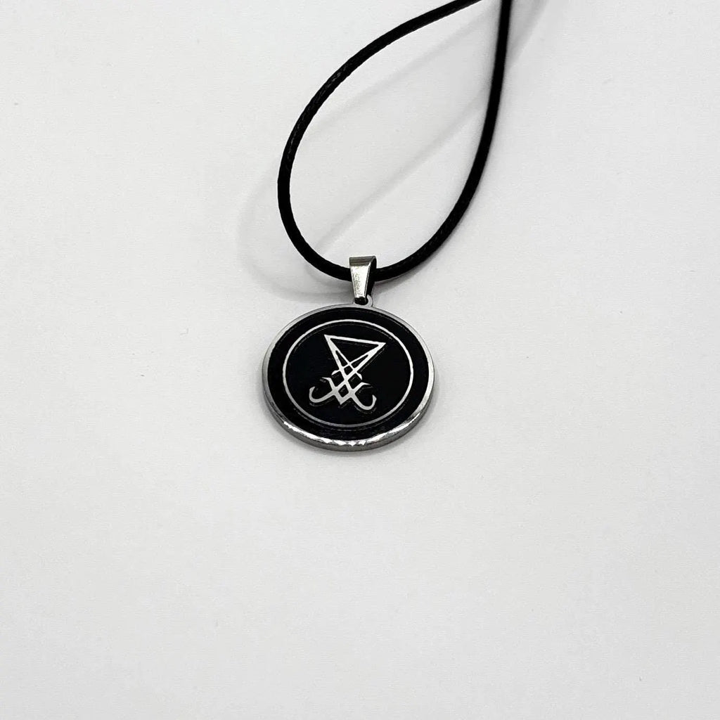 Pentagramm Kette Ziegenkopf – 2,5 x 2,5 cm – Sigil of Lucifer Anhänger – Beidseitig – Edelstahl Satanic Gothic Hexen Schmuck