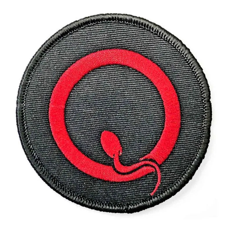 Queens of the Stone Age Aufnäher – Rotes Q Logo (7,5 × 7,5 cm) zum Aufbügeln QOTSA